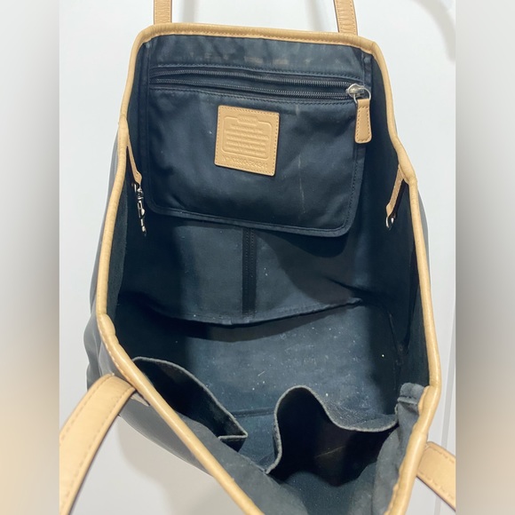 Black and tan Coach carry all bag - Picture 2 of 4